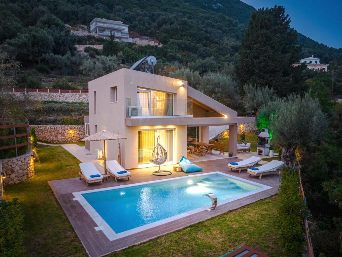 Anatoli Villa